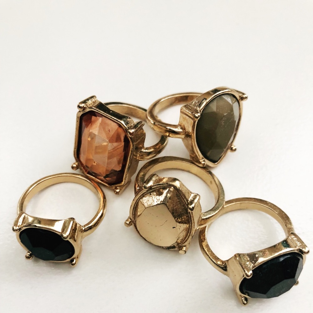 set of 5 rings from H&M
